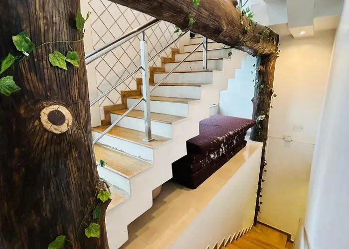 Pp With Rooftop Pool And Bathtub Lonavala