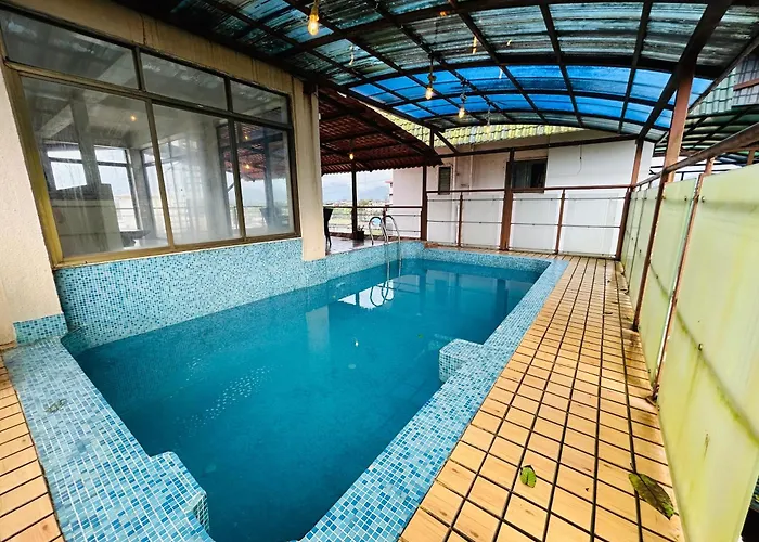 Pp With Rooftop Pool And Bathtub Lonavala